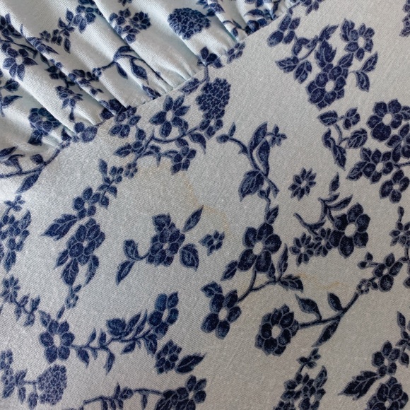 SOLD FLORAL Ruffle Blouse size L - Picture 7 of 16